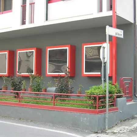 Scacco Rosso Via Piave 23 *
