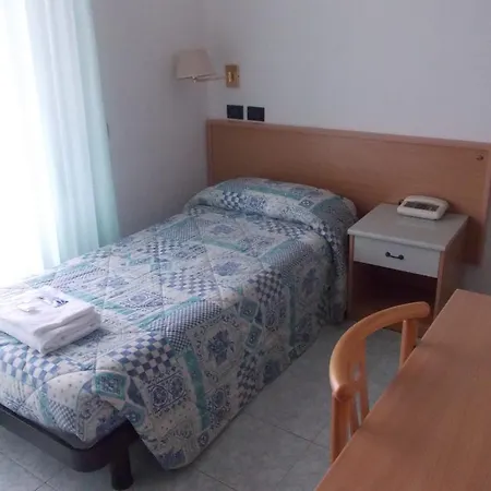 Отель Scacco Rosso *