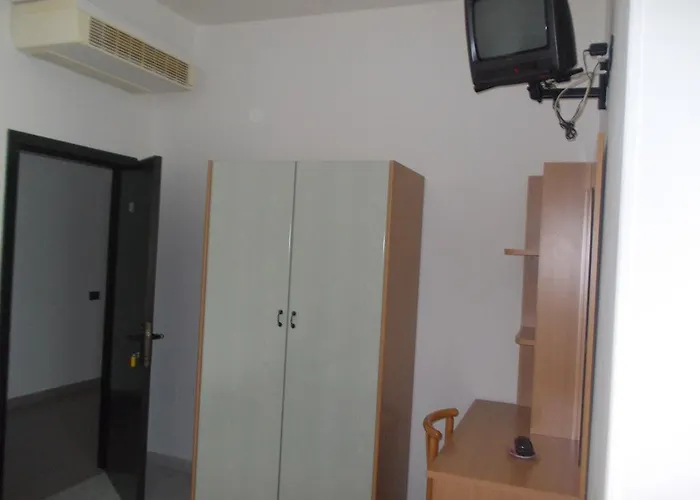 Отель Scacco Rosso *